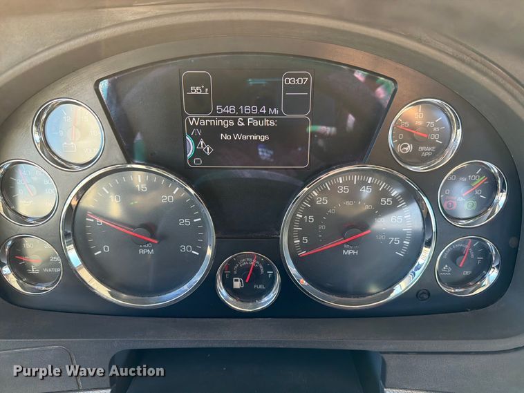 image for item ED5068 2018 Kenworth T880 semi truck