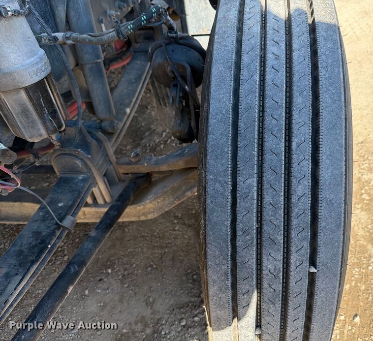 image for item ED5068 2018 Kenworth T880 semi truck