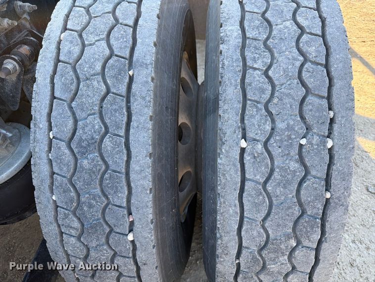 image for item ED5068 2018 Kenworth T880 semi truck