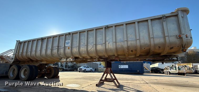 image for item EE3400 1968 Fruehauf D05N233 end dump trailer