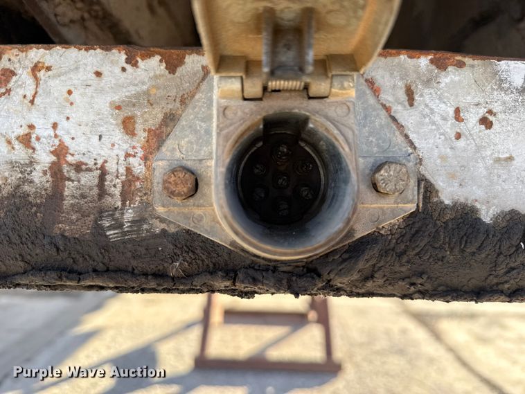 image for item EE3400 1968 Fruehauf D05N233 end dump trailer