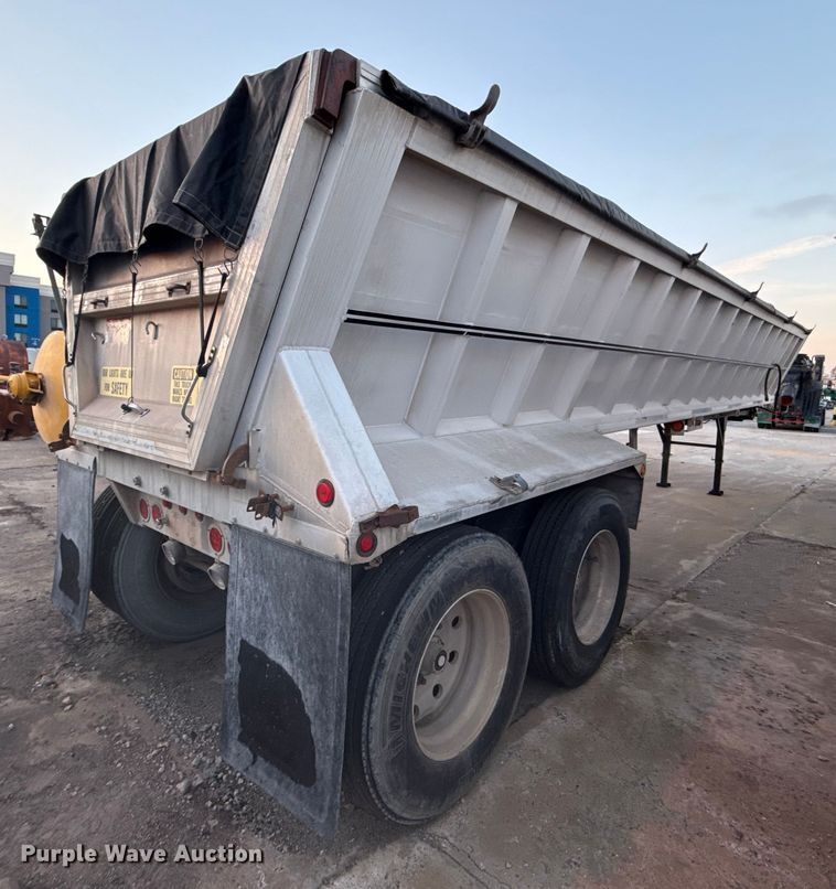 image for item EE3402 1993 Vantage SV-96 end dump trailer