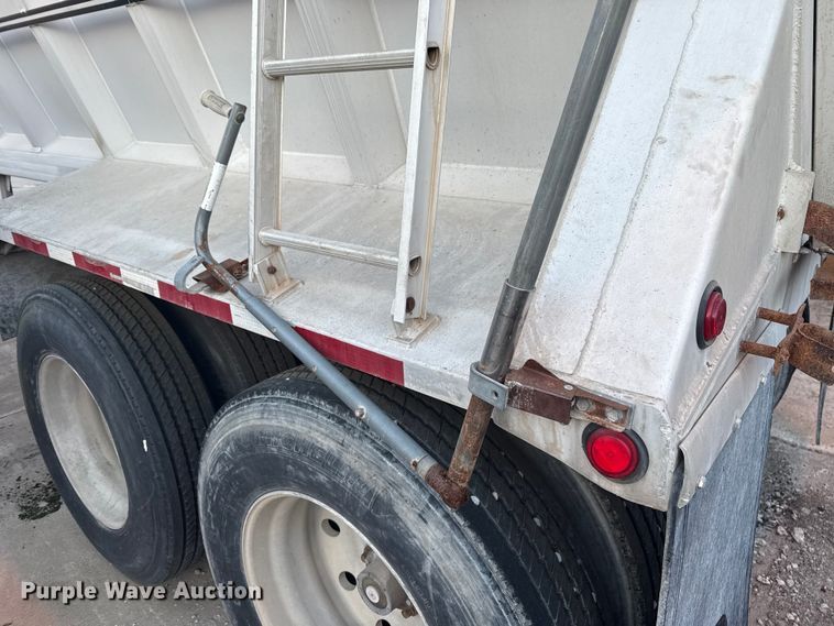 image for item EE3402 1993 Vantage SV-96 end dump trailer