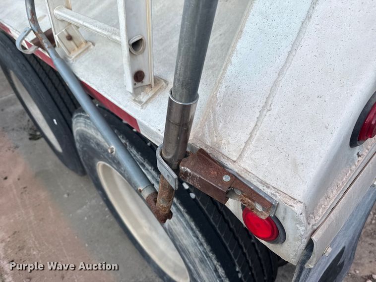 image for item EE3402 1993 Vantage SV-96 end dump trailer