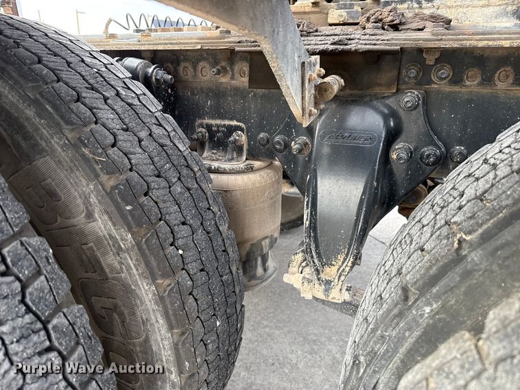 image for item EE3409 2015 Freightliner Coronado 122 semi truck