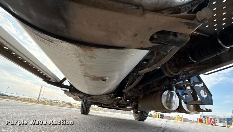 image for item EE3409 2015 Freightliner Coronado 122 semi truck