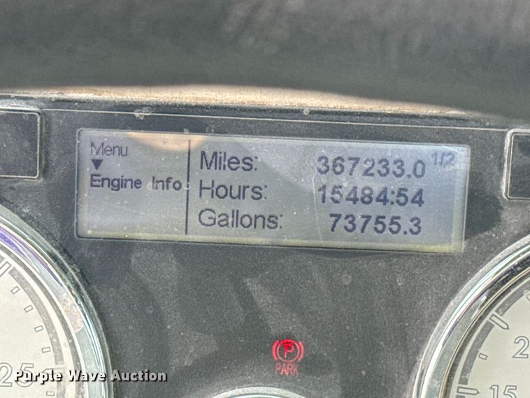 image for item EE3409 2015 Freightliner Coronado 122 semi truck