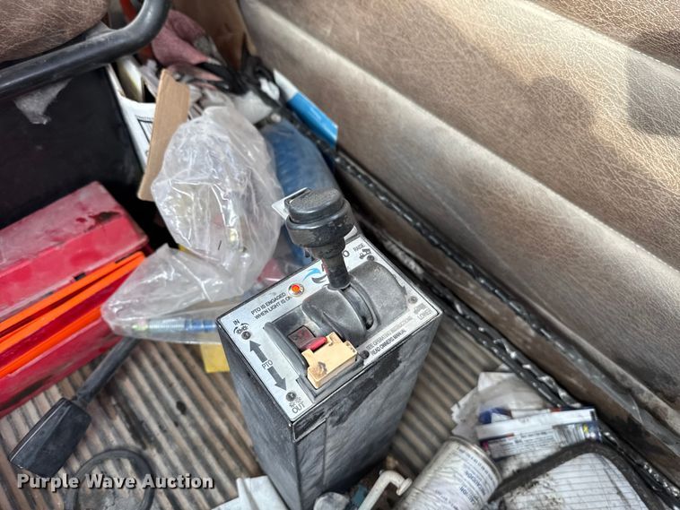 image for item EE3409 2015 Freightliner Coronado 122 semi truck