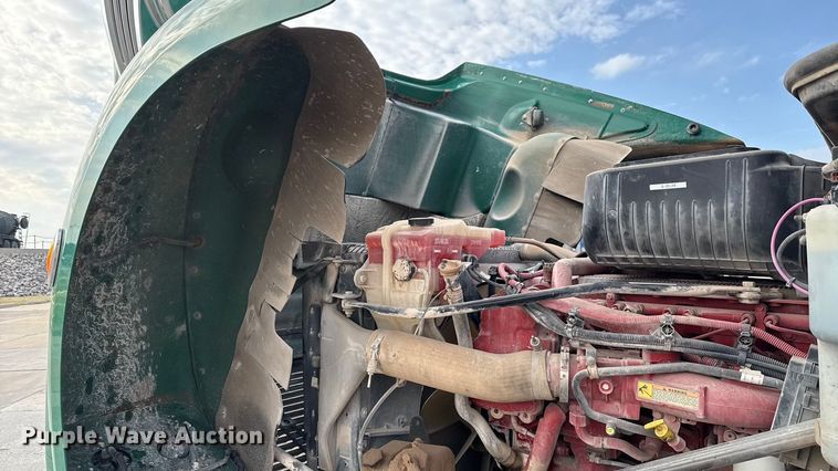 image for item EE3409 2015 Freightliner Coronado 122 semi truck