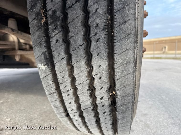 image for item EE3409 2015 Freightliner Coronado 122 semi truck