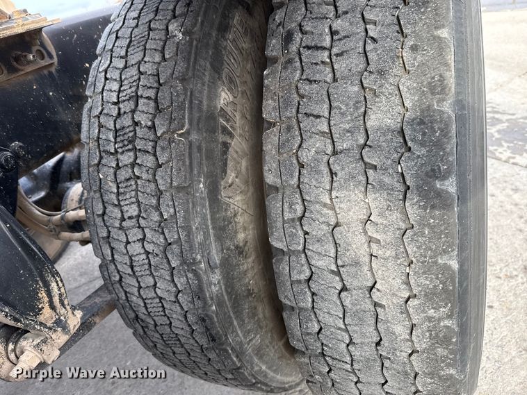 image for item EE3409 2015 Freightliner Coronado 122 semi truck