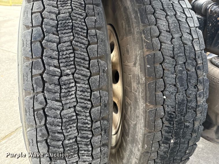 image for item EE3409 2015 Freightliner Coronado 122 semi truck