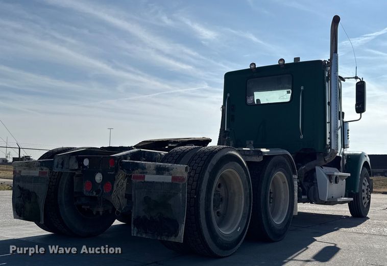 image for item EE3410 2015 Freightliner Coronado 122 semi truck