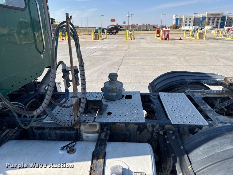 image for item EE3410 2015 Freightliner Coronado 122 semi truck