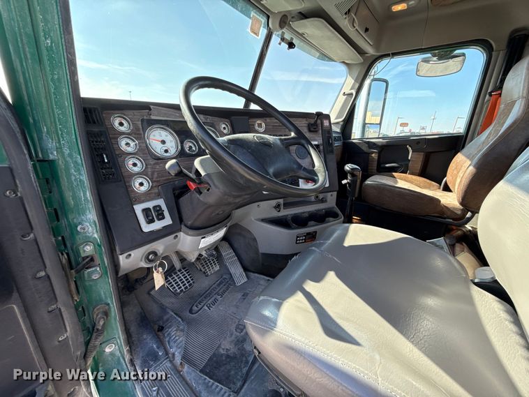 image for item EE3410 2015 Freightliner Coronado 122 semi truck