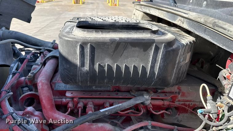 image for item EE3410 2015 Freightliner Coronado 122 semi truck