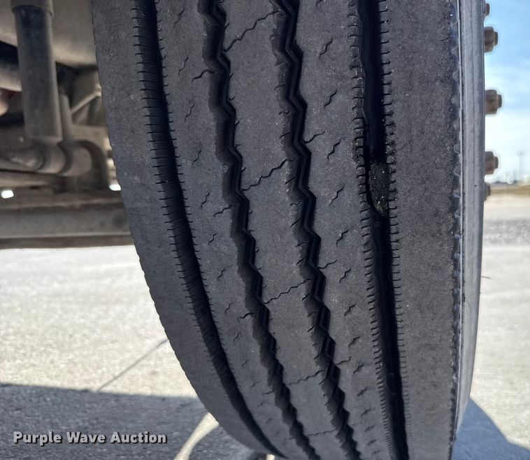 image for item EE3410 2015 Freightliner Coronado 122 semi truck