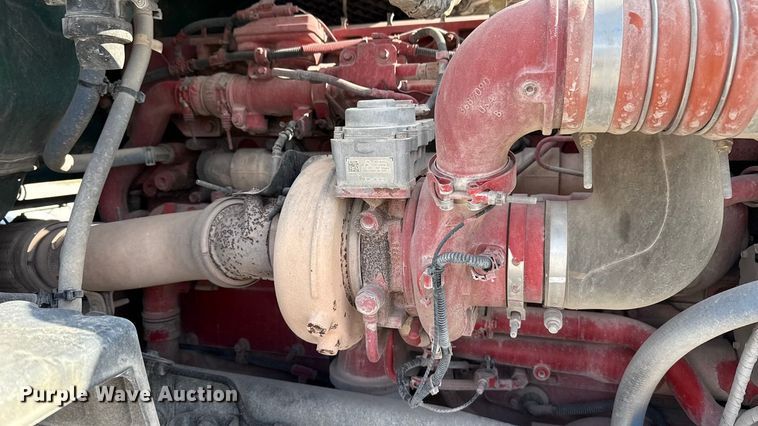 image for item EE3411 2018 Peterbilt 567 semi truck