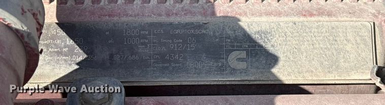 image for item EE3411 2018 Peterbilt 567 semi truck