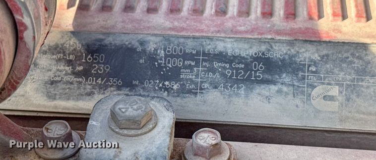 image for item EE3413 2018 Peterbilt 567 semi truck