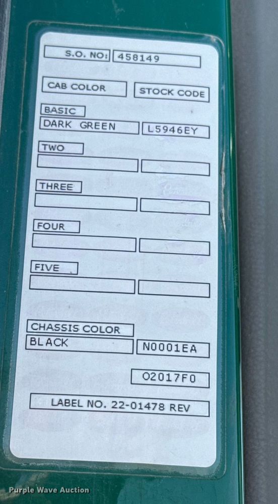 image for item EE3413 2018 Peterbilt 567 semi truck