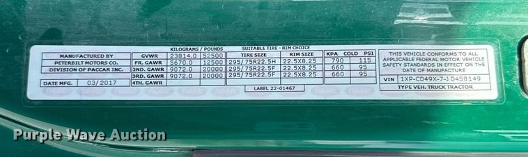 image for item EE3413 2018 Peterbilt 567 semi truck