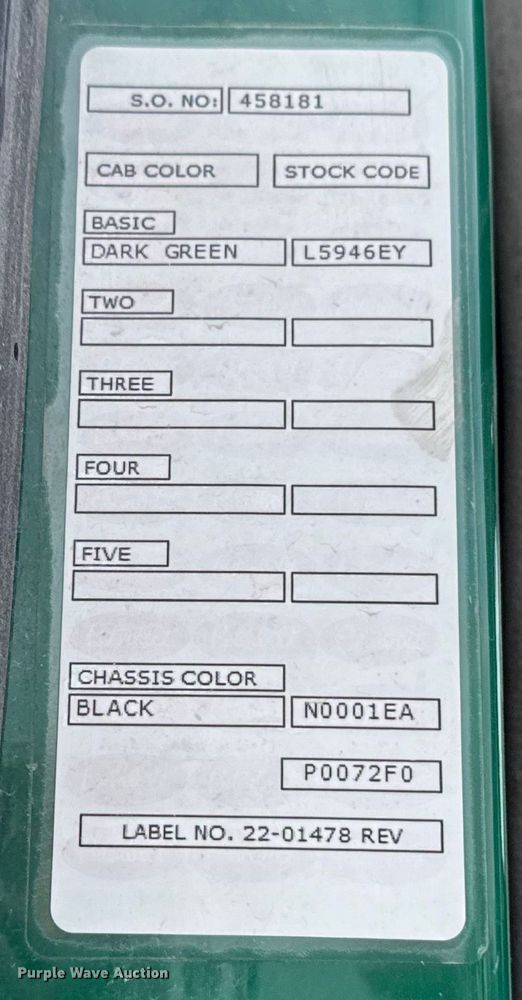 image for item EE3414 2019 Peterbilt 567 semi truck