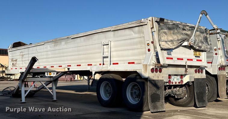 image for item EE3415 2020 Travis S/102 end dump trailer