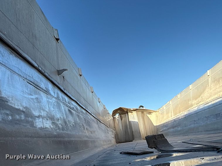 image for item EE3415 2020 Travis S/102 end dump trailer