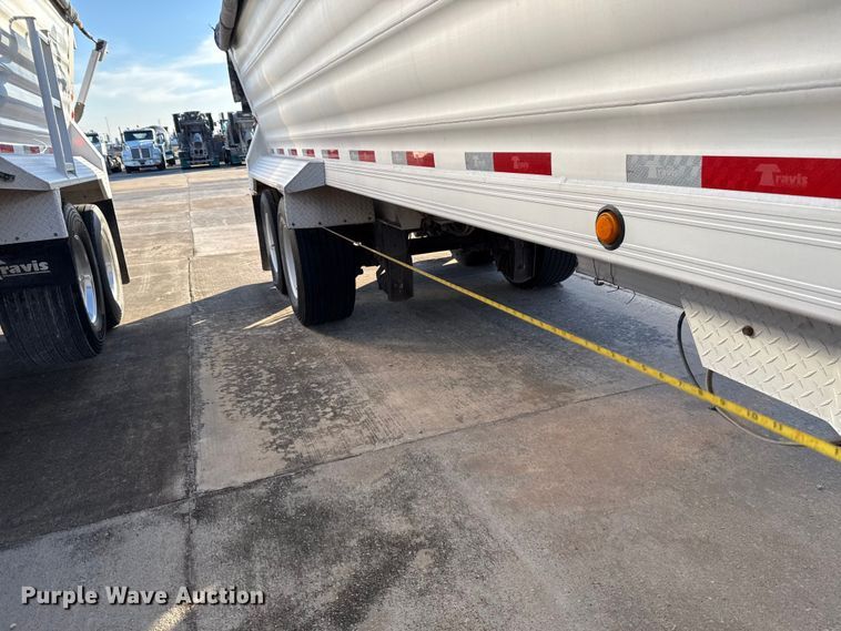 image for item EE3415 2020 Travis S/102 end dump trailer