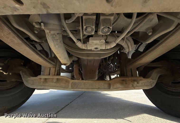 image for item EE3416 2013 Peterbilt 388 semi truck