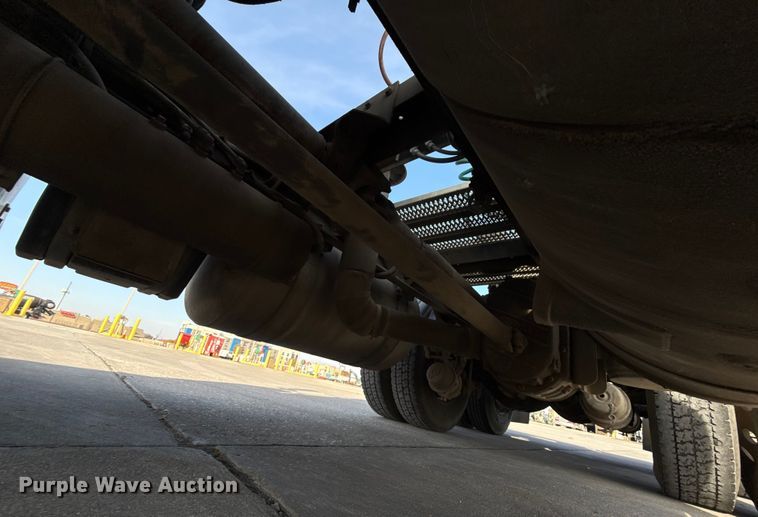 image for item EE3416 2013 Peterbilt 388 semi truck