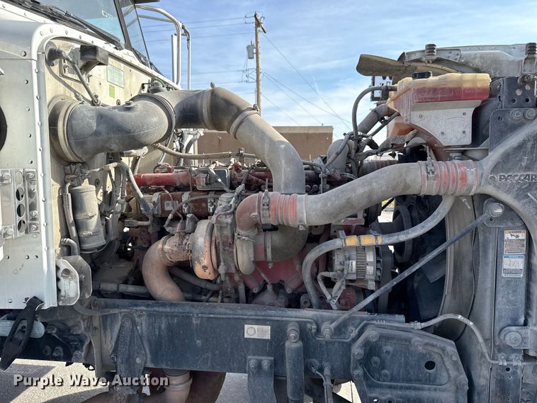 image for item EE3416 2013 Peterbilt 388 semi truck