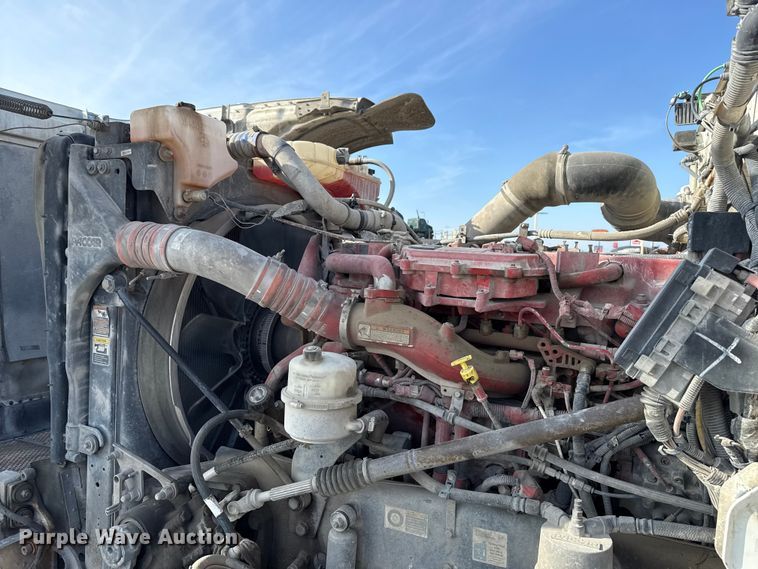 image for item EE3416 2013 Peterbilt 388 semi truck