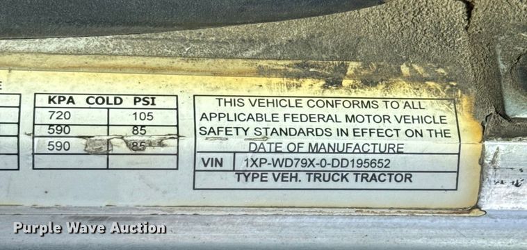 image for item EE3416 2013 Peterbilt 388 semi truck