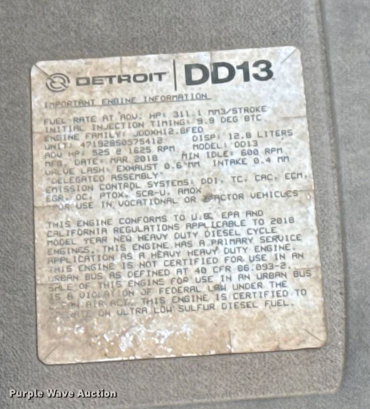 image for item EE3417 2019 Freightliner Cascadia 126 semi truck