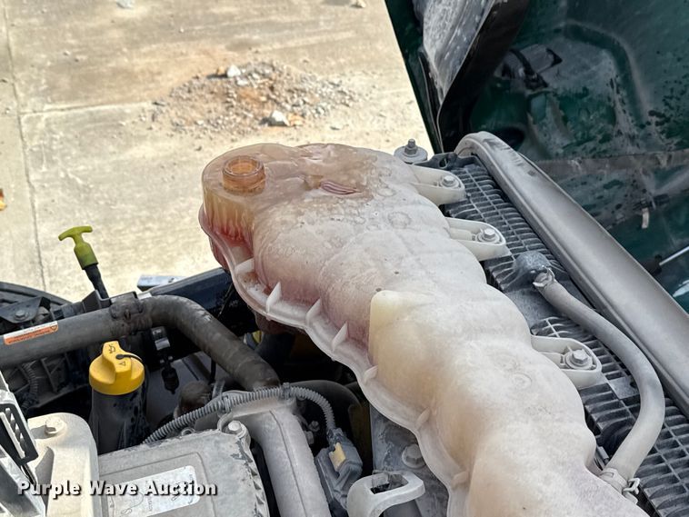 image for item EE3417 2019 Freightliner Cascadia 126 semi truck