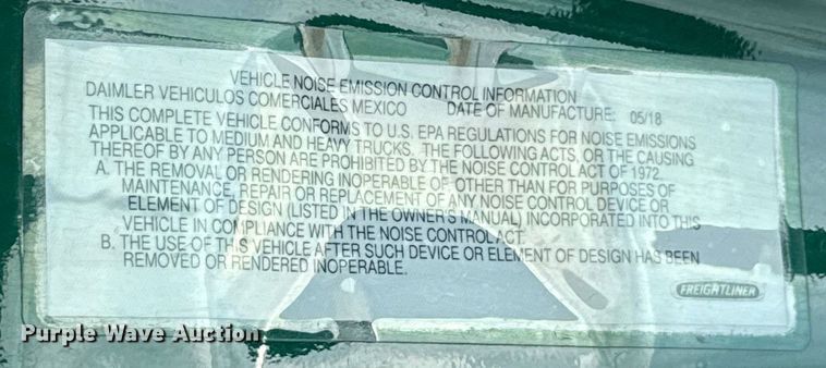 image for item EE3417 2019 Freightliner Cascadia 126 semi truck