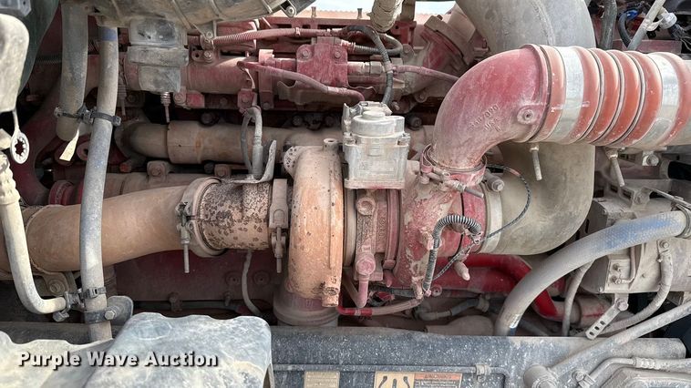 image for item EE3418 2018 Peterbilt 567 semi truck