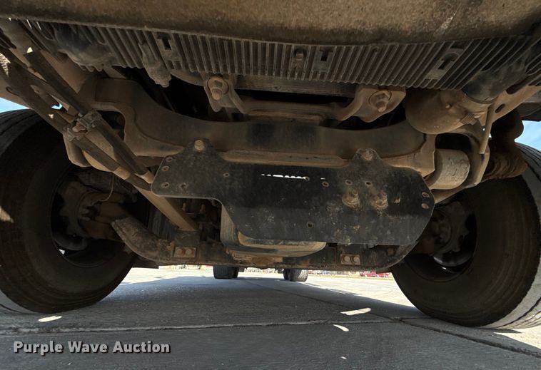 image for item EE3419 2020 Freightliner Cascadia 126 semi truck