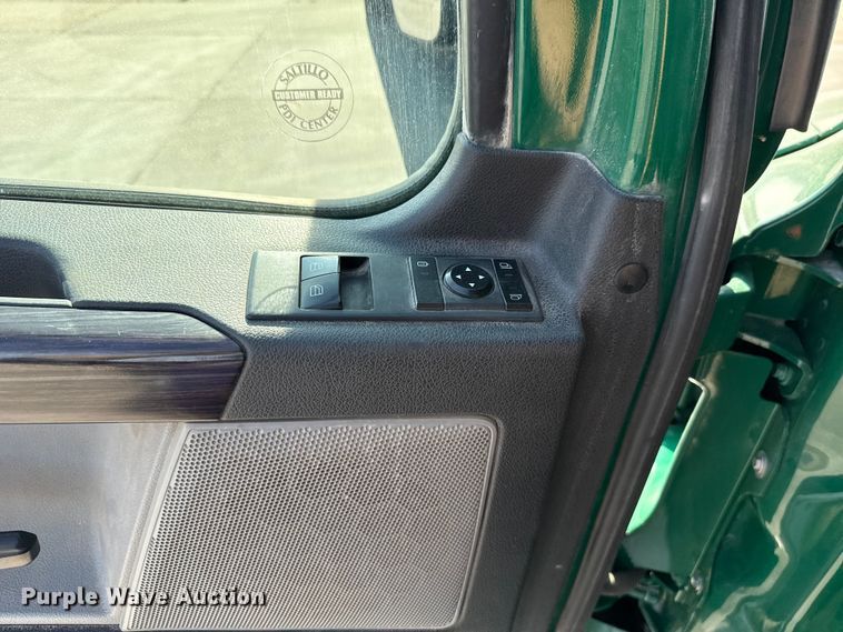 image for item EE3419 2020 Freightliner Cascadia 126 semi truck