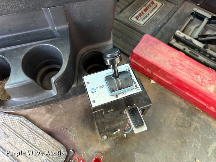 image for item EE3419 2020 Freightliner Cascadia 126 semi truck