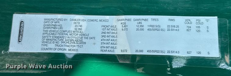 image for item EE3419 2020 Freightliner Cascadia 126 semi truck