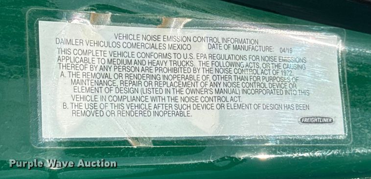 image for item EE3419 2020 Freightliner Cascadia 126 semi truck