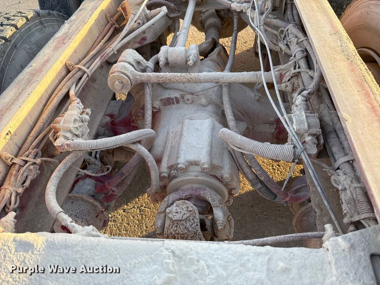 image for item EE3429 2011 Peterbilt 365 