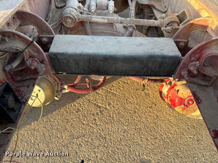 image for item EE3429 2011 Peterbilt 365 