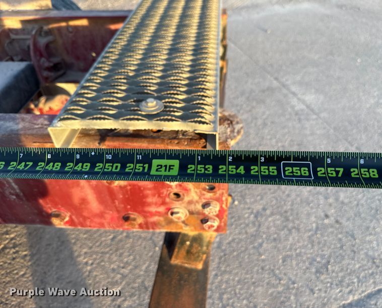 image for item EE3429 2011 Peterbilt 365 