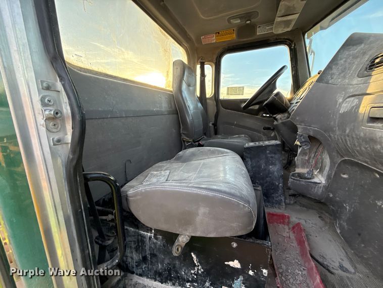 image for item EE3429 2011 Peterbilt 365 