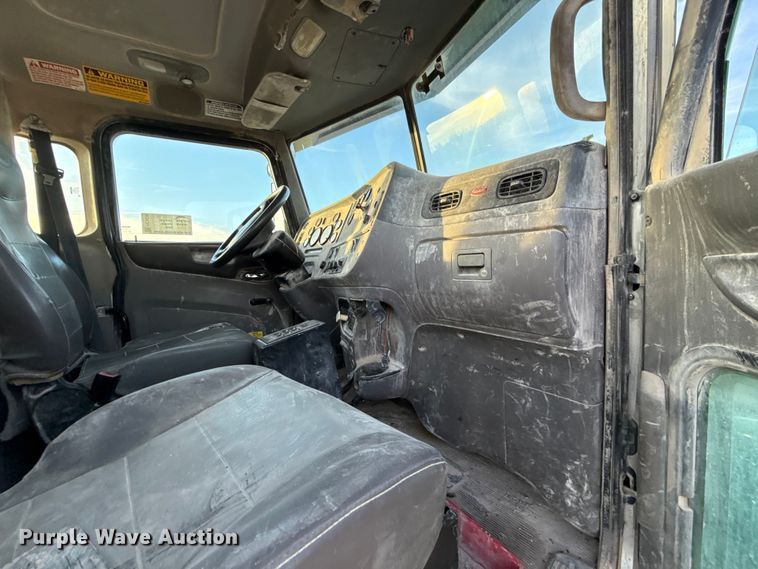 image for item EE3429 2011 Peterbilt 365 