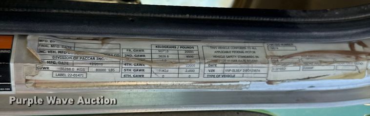 image for item EE3429 2011 Peterbilt 365 